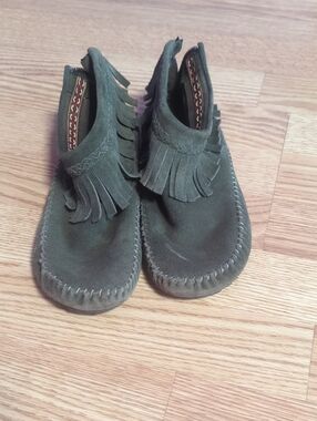 Aldo Olive Green Suede Fringe Moccasin Shoes